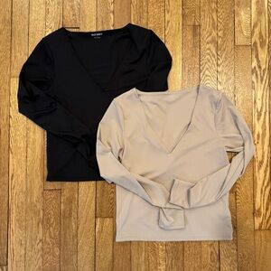 Old Navy Black and Tan V-Neck Tops